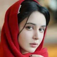 تصویر شخصیت آروشا در رمان طعم گس انتقام