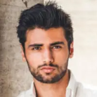 تصویر شخصیت بنیامین در رمان عقد ممکن